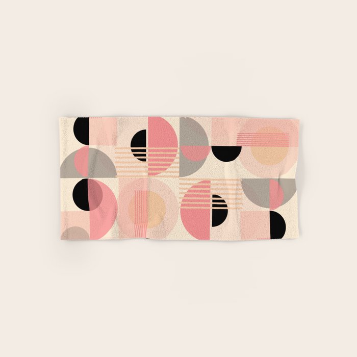 Geometrica Pastello Bath Towel Gallery Image 1