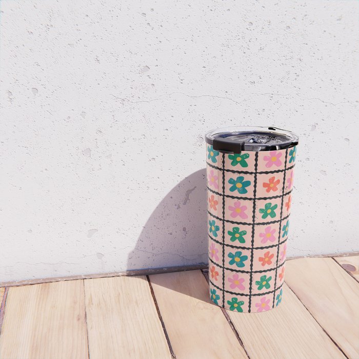 Retro Daisy Checkered Flowers Travel Mug Gallery Image 4