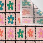 Retro Daisy Checkered Flowers Wall Tapestry Gallery Image 3