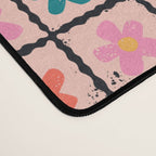 Retro Daisy Checkered Flowers Desk Mat Gallery Image 4