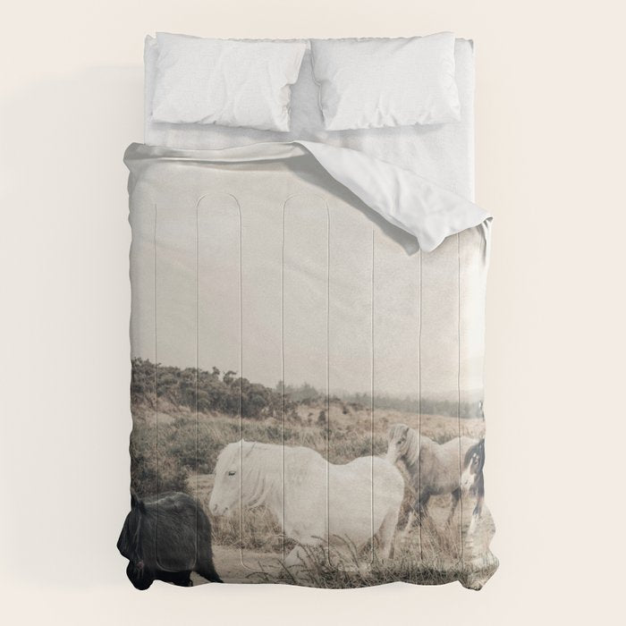 Wild horses on the endless highlands 3 Comforter Gallery Image 6