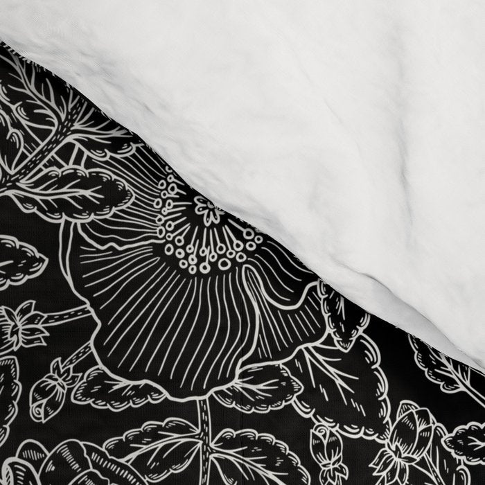 Gothic Rose in Black and White Comforter Gallery Image 4