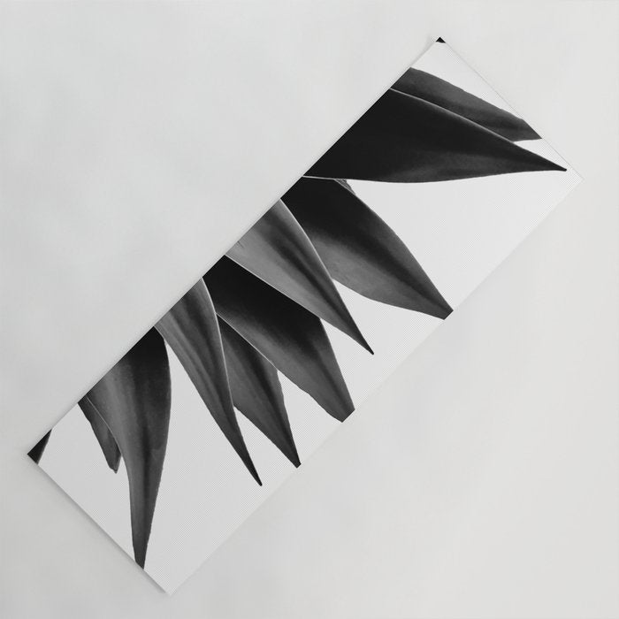 Agave fringe - noir Yoga Mat Gallery Image 1
