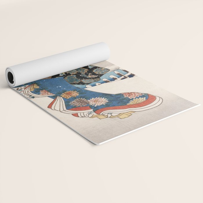 Japanese Vintage Kunisada Hiroshige Snowy Landscape Yoga Mat Gallery Image 2