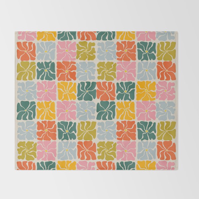 Vibrant Floral Quilt Pattern Throw Blanket Gallery Image 2