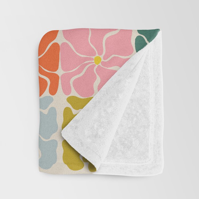 Vibrant Floral Quilt Pattern Throw Blanket Gallery Image 3