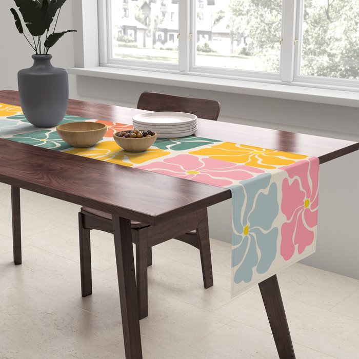 Vibrant Floral Quilt Pattern Table Runner Gallery Image 2