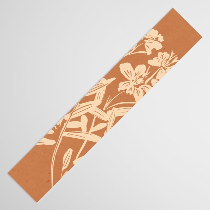 Minimalist Flowers 4 Table Runner Gallery Image 3