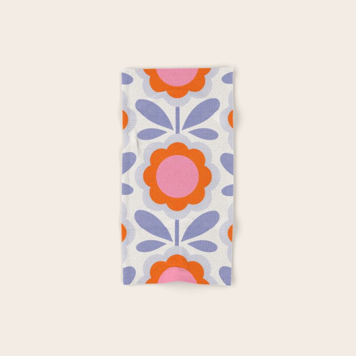 HELLO BOLD RETRO DAISY FLOWERS PATTERN IN BLOOM 1. BLUE Bath Towel Gallery Image 1
