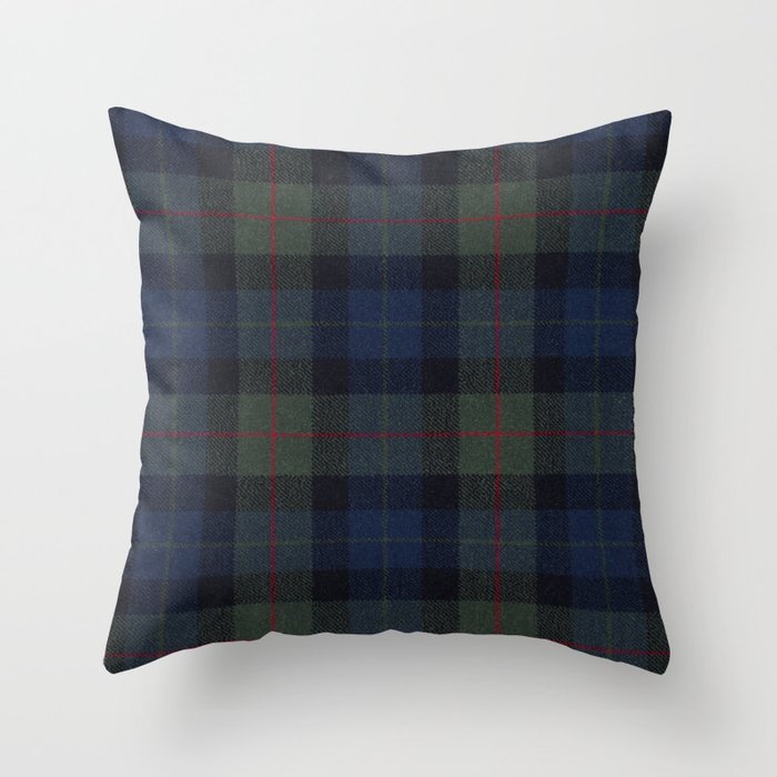 Love Tartán (20) - Gunn clan Throw Pillow Gallery Image 1