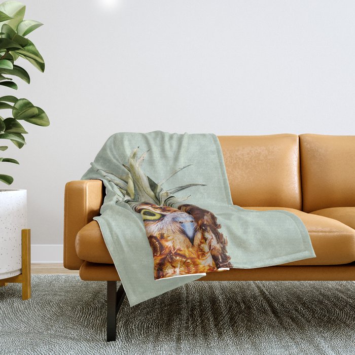 PINEAPPLE OWL Throw Blanket Gallery Image 1
