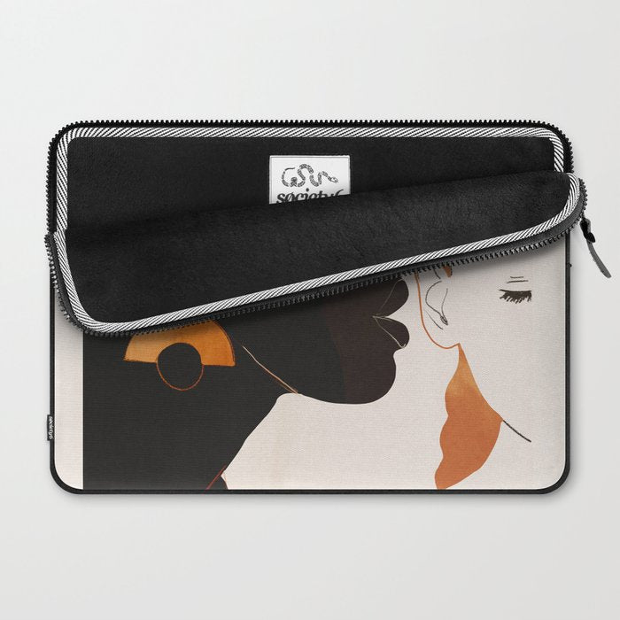 whisper 3 Laptop Sleeve Gallery Image 2