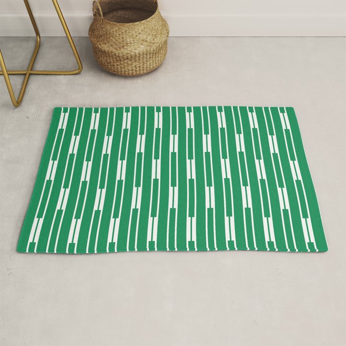 Geometric Striped Geo Chain Vertical Pattern in Kelly Green and White Rug Gallery Image 1