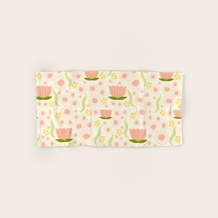 Peach pink flowers pattern Bath Towel Gallery Image 1
