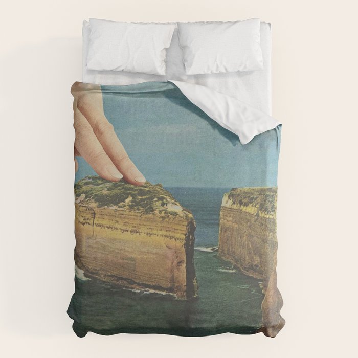 Serving up cake by the seaside - Cake slice Duvet Cover Gallery Image 1