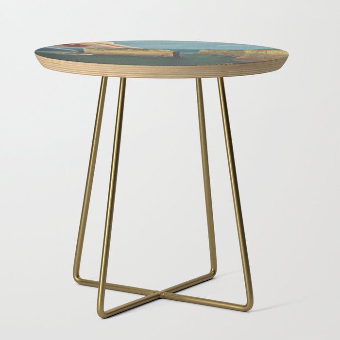 Serving up cake by the seaside - Cake slice Side Table Gallery Image 1