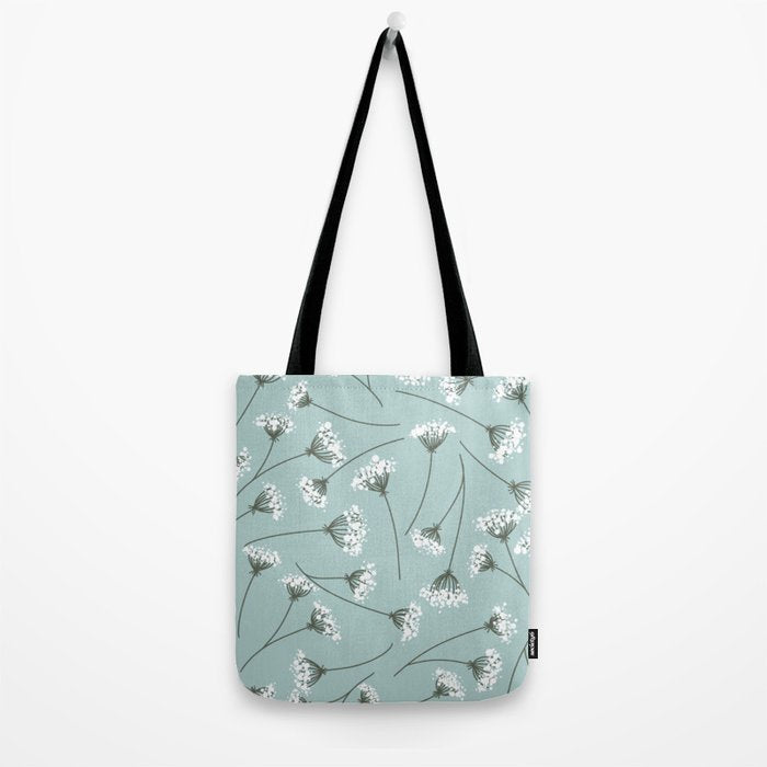 Queen Anne's Lace Floral Pattern Tote Bag Gallery Image 2