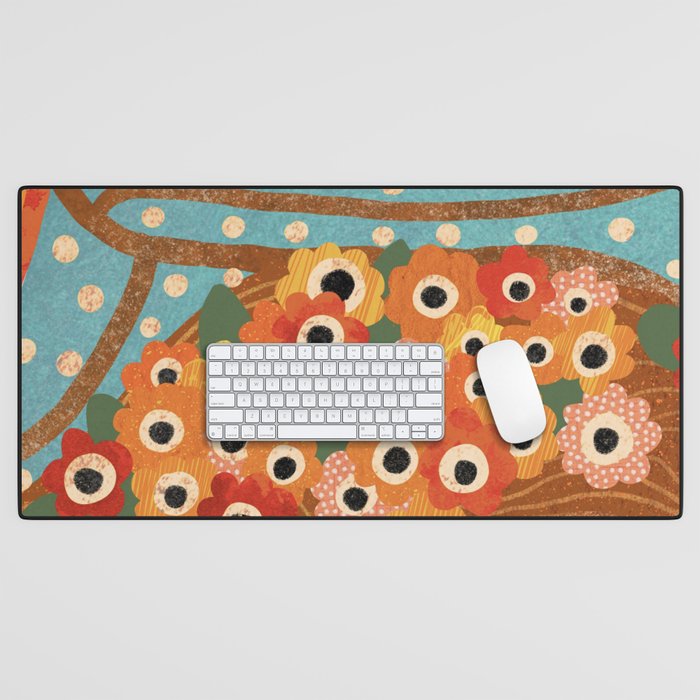 Klimt Lady Desk Mat Gallery Image 1