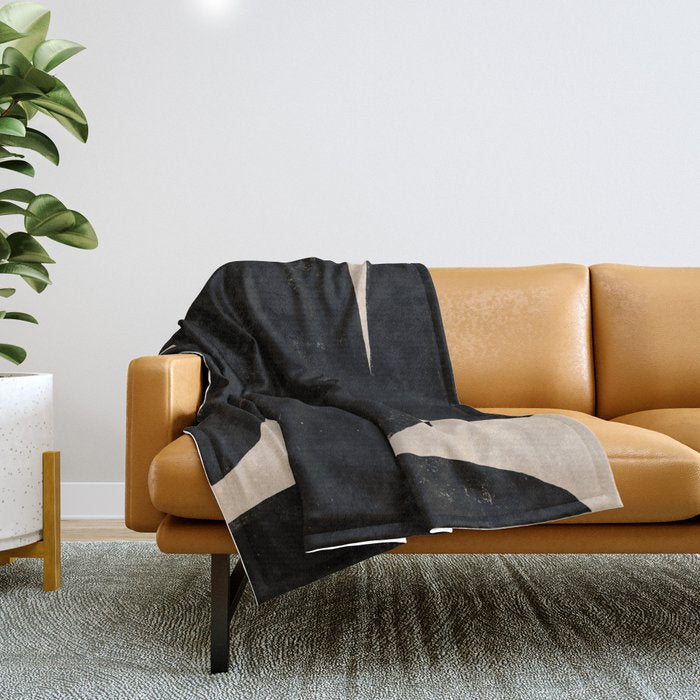 Timeless bold shapes Throw Blanket Gallery Image 1