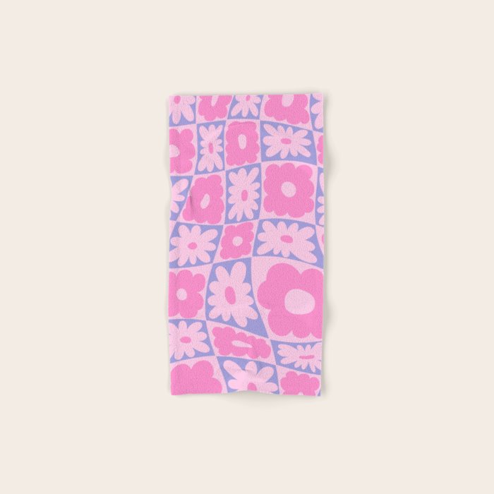 Floral twelve Bath Towel Gallery Image 1