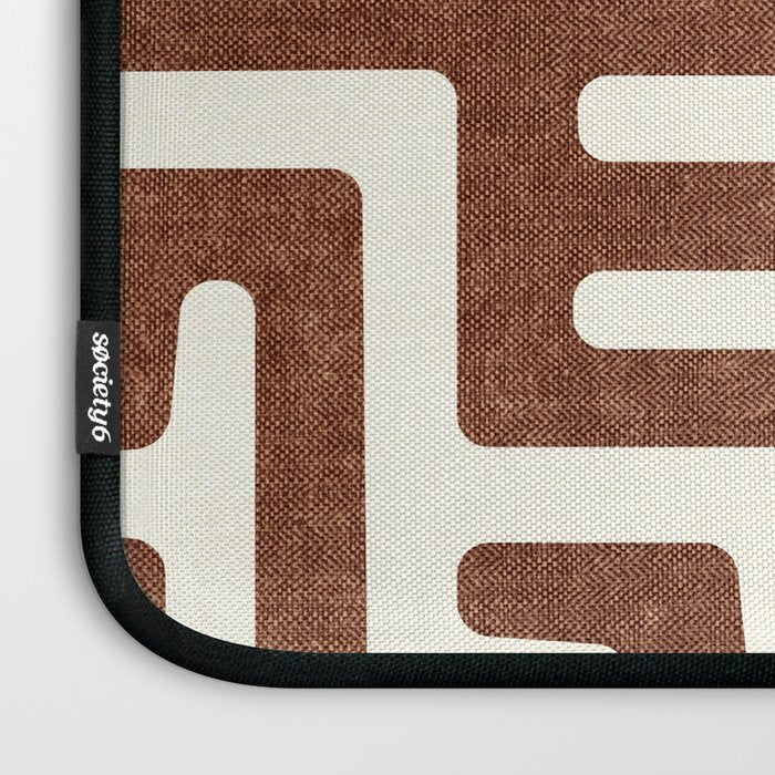 maze in brandywine Laptop Sleeve Gallery Image 3