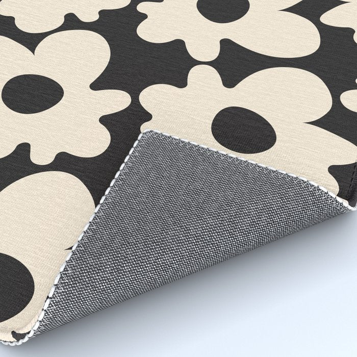 Black and White - Abstract Flower Shape  Rug Gallery Image 4