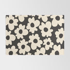 Black and White - Abstract Flower Shape  Rug Gallery Image 2