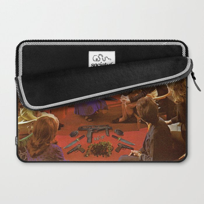 Aunt Daisy's Tea Party Laptop Sleeve Gallery Image 2