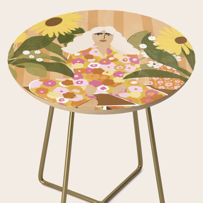 Nostalgia Side Table Gallery Image 2