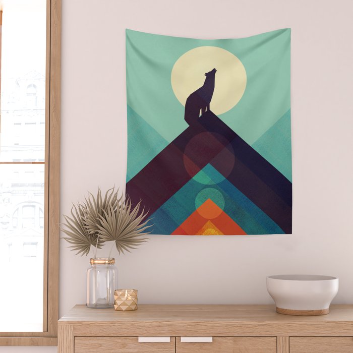 Howling Wild Wolf Wall Tapestry Gallery Image 2