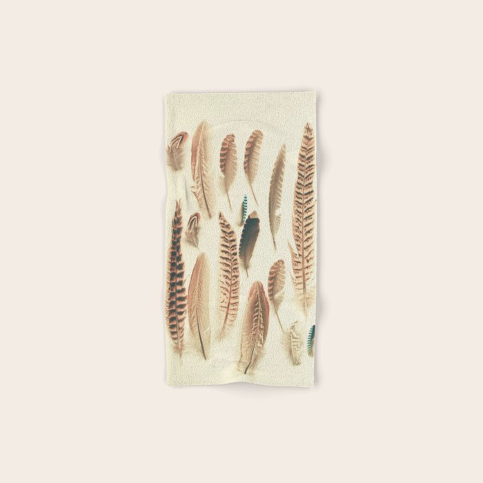 Found Feathers Bath Towel Gallery Image 1