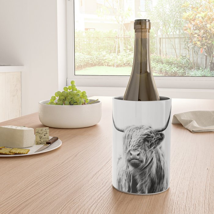 portrait of a highland cow Wine Chiller Gallery Image 4