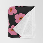 Delightful floral Throw Blanket Gallery Image 3
