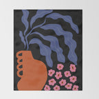 Delightful floral Throw Blanket Gallery Image 2