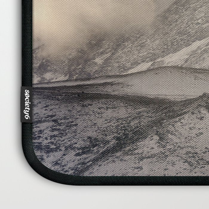 The Mountains are calling, and I must go.  John Muir. Vintage. Laptop Sleeve Gallery Image 3