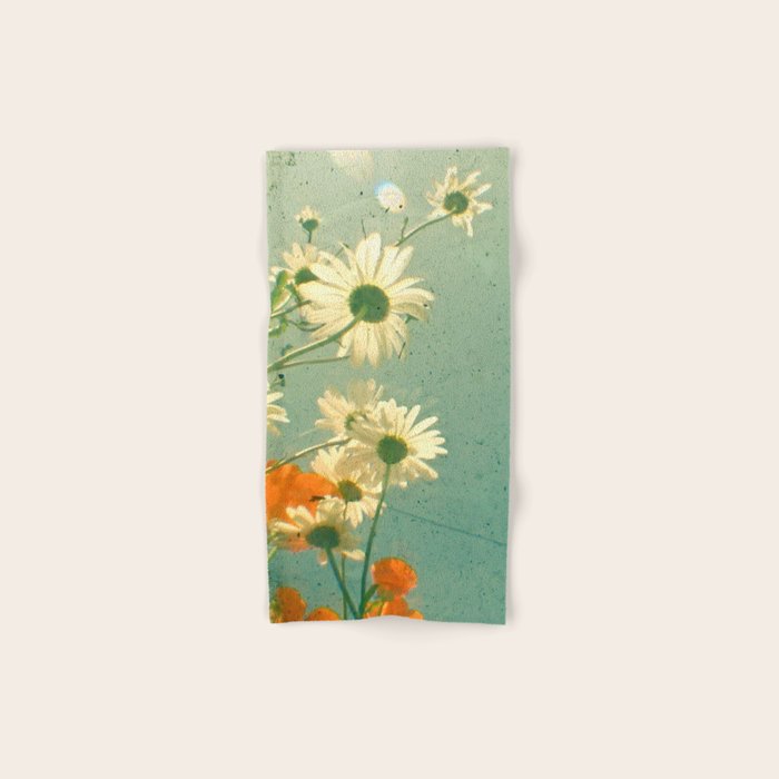 Daisy Bath Towel Gallery Image 1