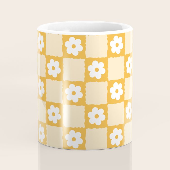 Retro Daisy Flower Checker in Yellow Coffee Mug Gallery Image 4