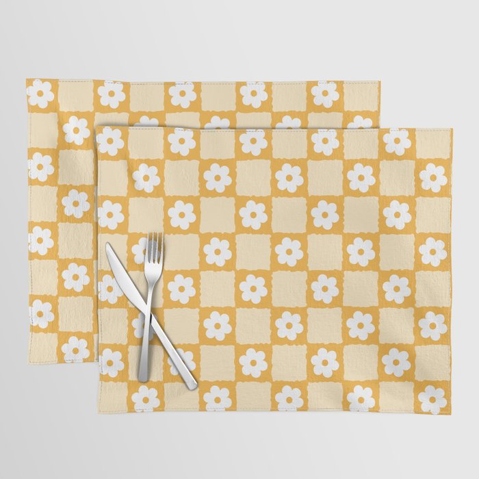 Retro Daisy Flower Checker in Yellow Placemat Gallery Image 1