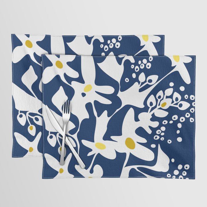 Blue jungle: Organic shapes and flowers Placemat Gallery Image 1