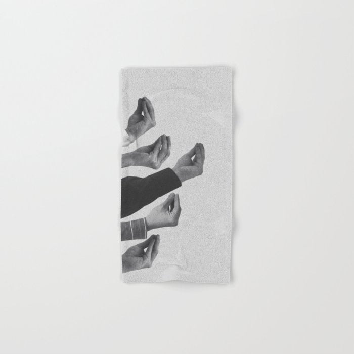 What / che vuoi Bath Towel Gallery Image 1