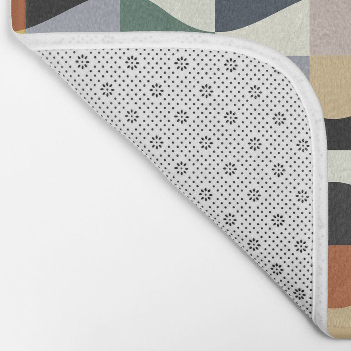 Retro Neutral Wavy Checker Bath Mat Gallery Image 2