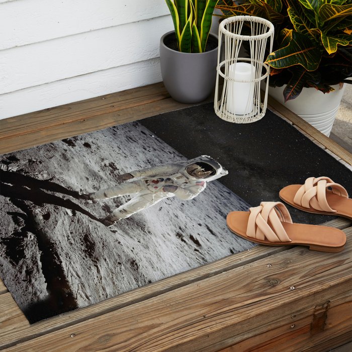 Astronaut Outdoor Rug Gallery Image 2