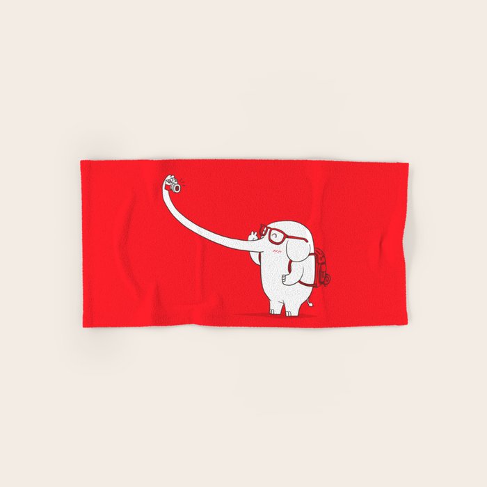 Lonely Traveller Bath Towel Gallery Image 1