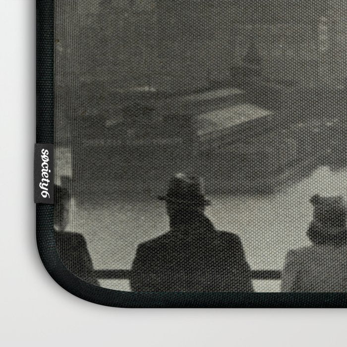 New York Nights Laptop Sleeve Gallery Image 3