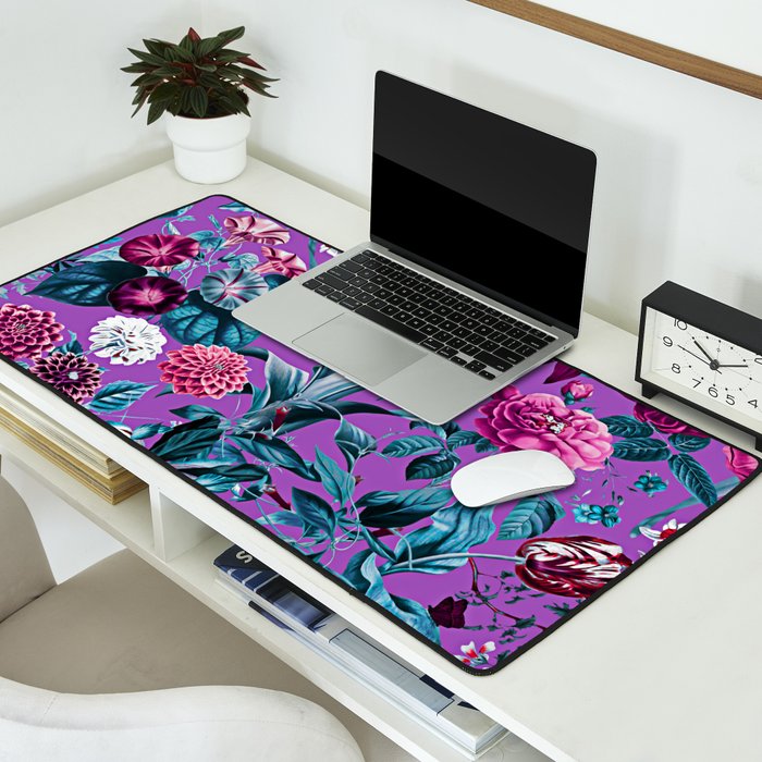 Romantic Floral Pattern Desk Mat Gallery Image 2