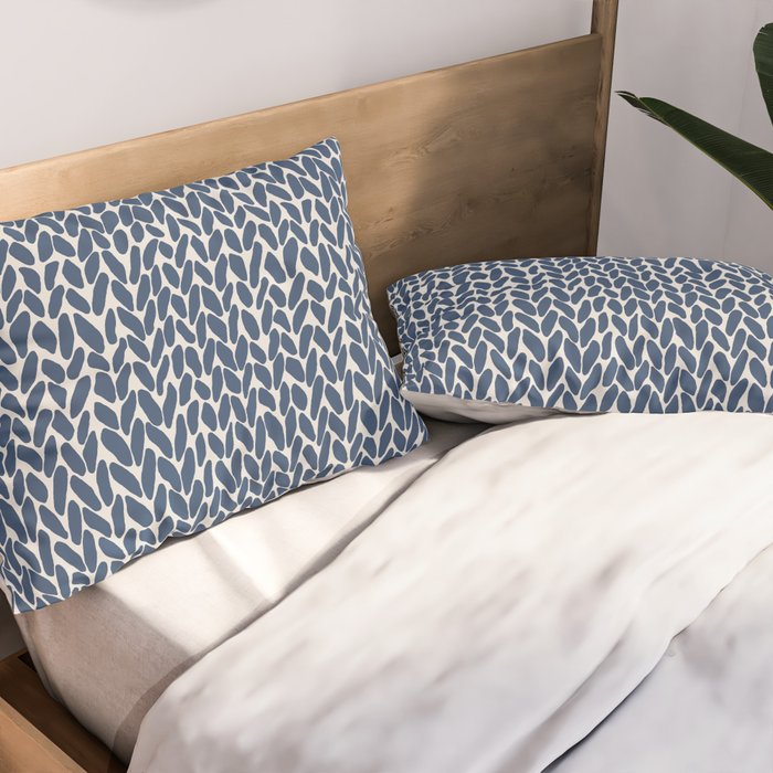 Hand Knit Navy Pillow Sham Gallery Image 2