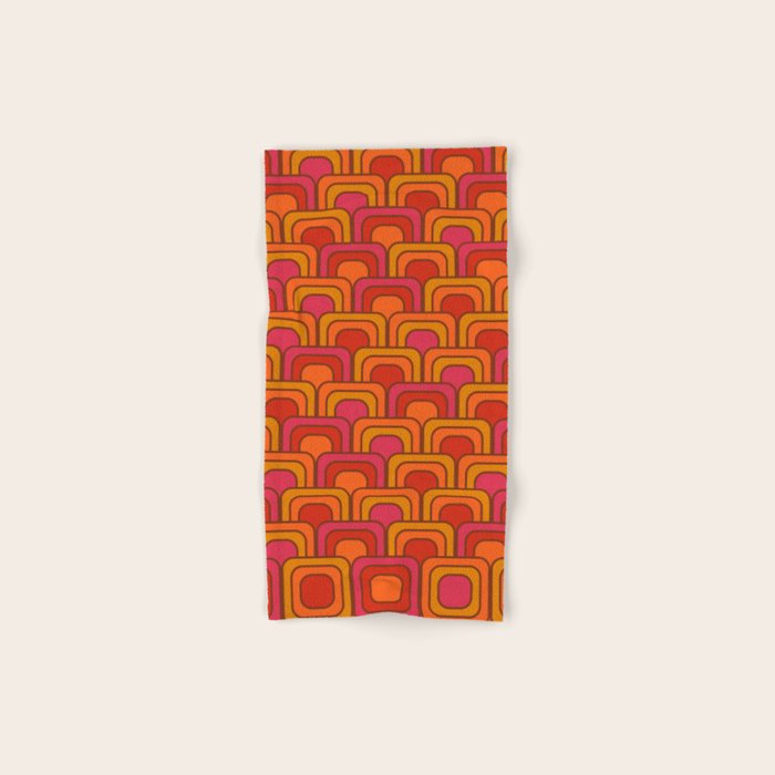 Geometric Retro Pattern Bath Towel Gallery Image 1