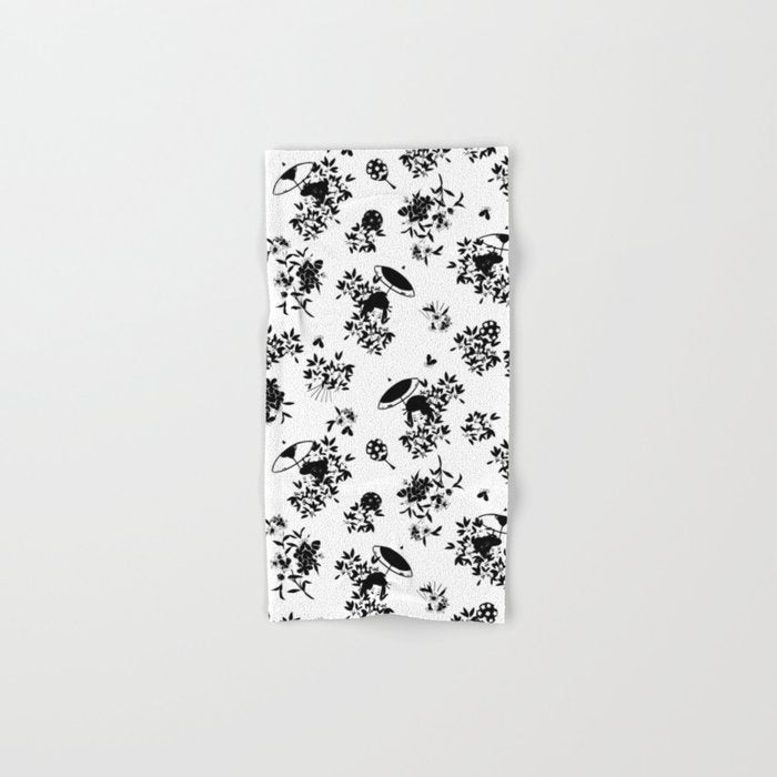 Black and white oriental pattern Bath Towel Gallery Image 1