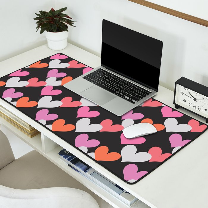 Playin' Hearts Pattern Desk Mat Gallery Image 2