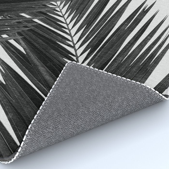 Palm Leaf Black & White III Rug Gallery Image 4